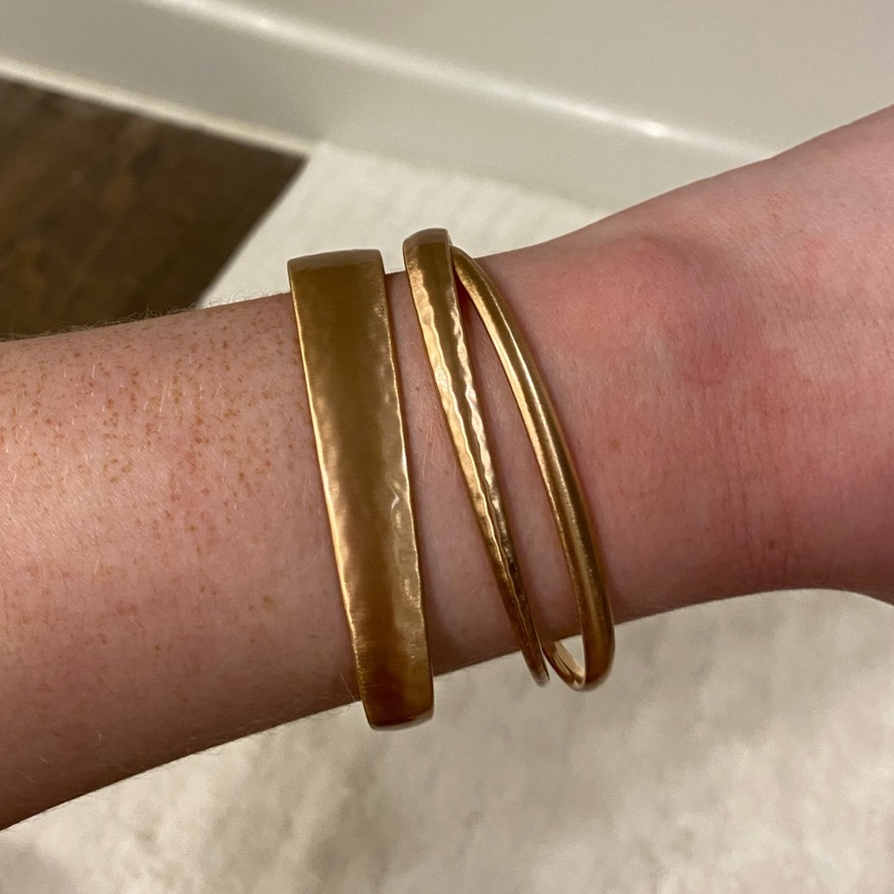 Kendra Scott Tiana pinch bracelet in rose gold